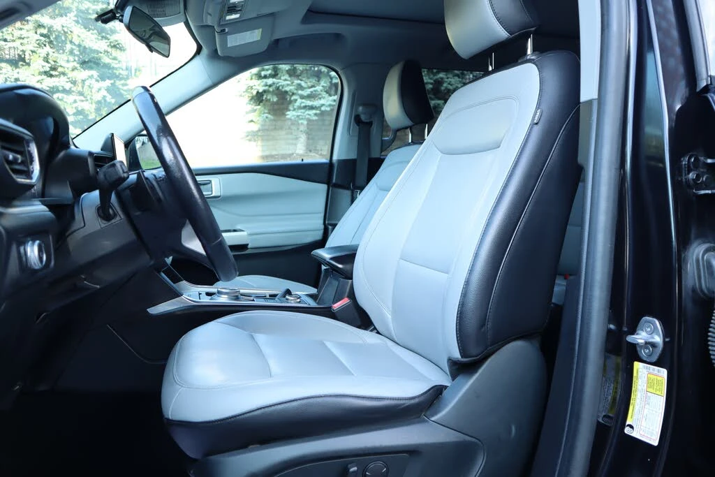 Ford Explorer XLT AWD* Дистроник* Кожа* Пано* Камера - изображение 6