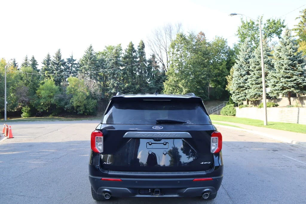 Ford Explorer XLT AWD* Дистроник* Кожа* Пано* Камера - изображение 4