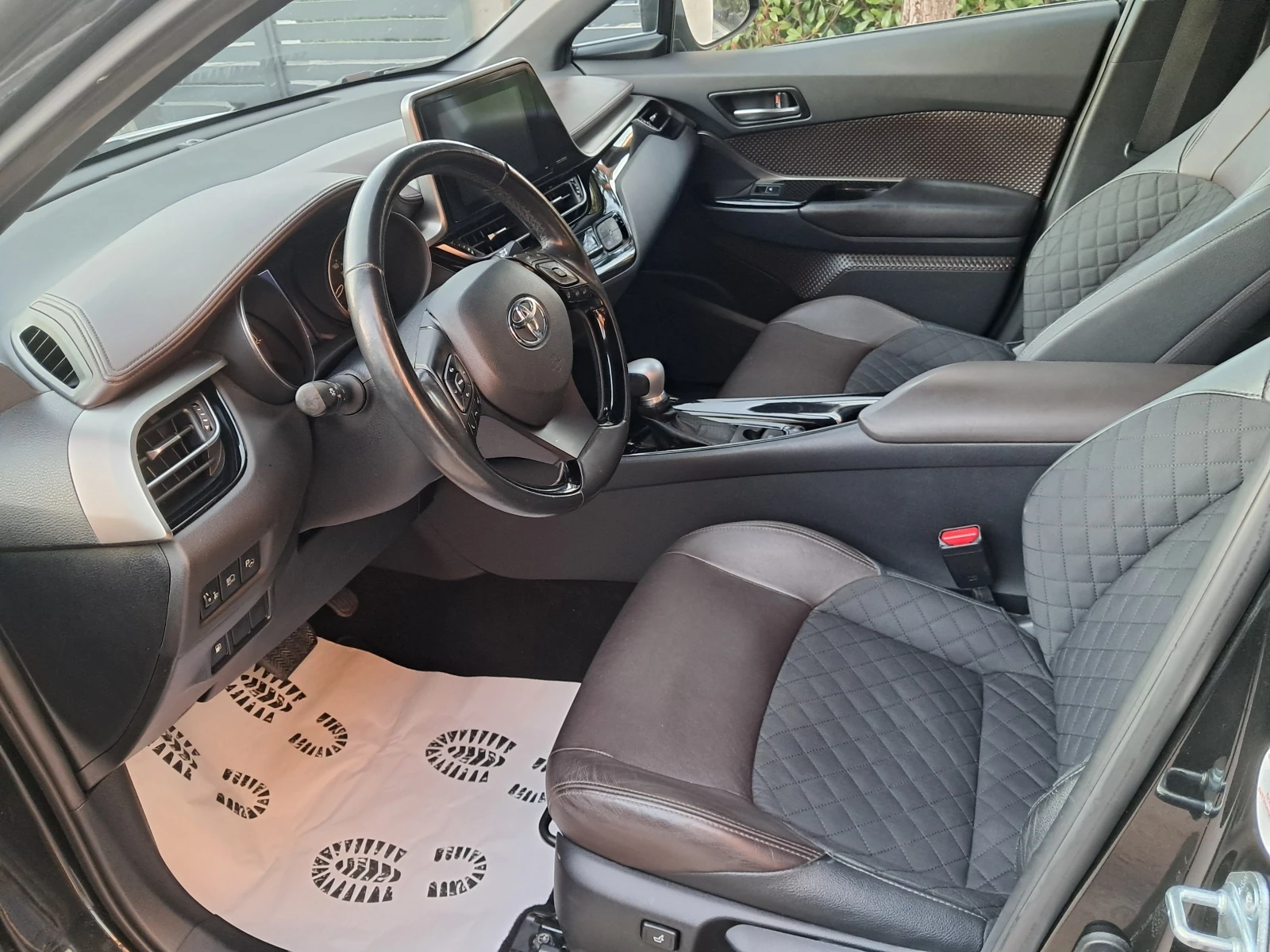 Toyota C-HR 91000 км.КАТО НОВА, снимка 7 - Автомобили и джипове - 53815615