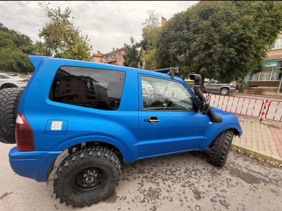 Mitsubishi Pajero 3.2 DID, снимка 4 - Автомобили и джипове - 54360498