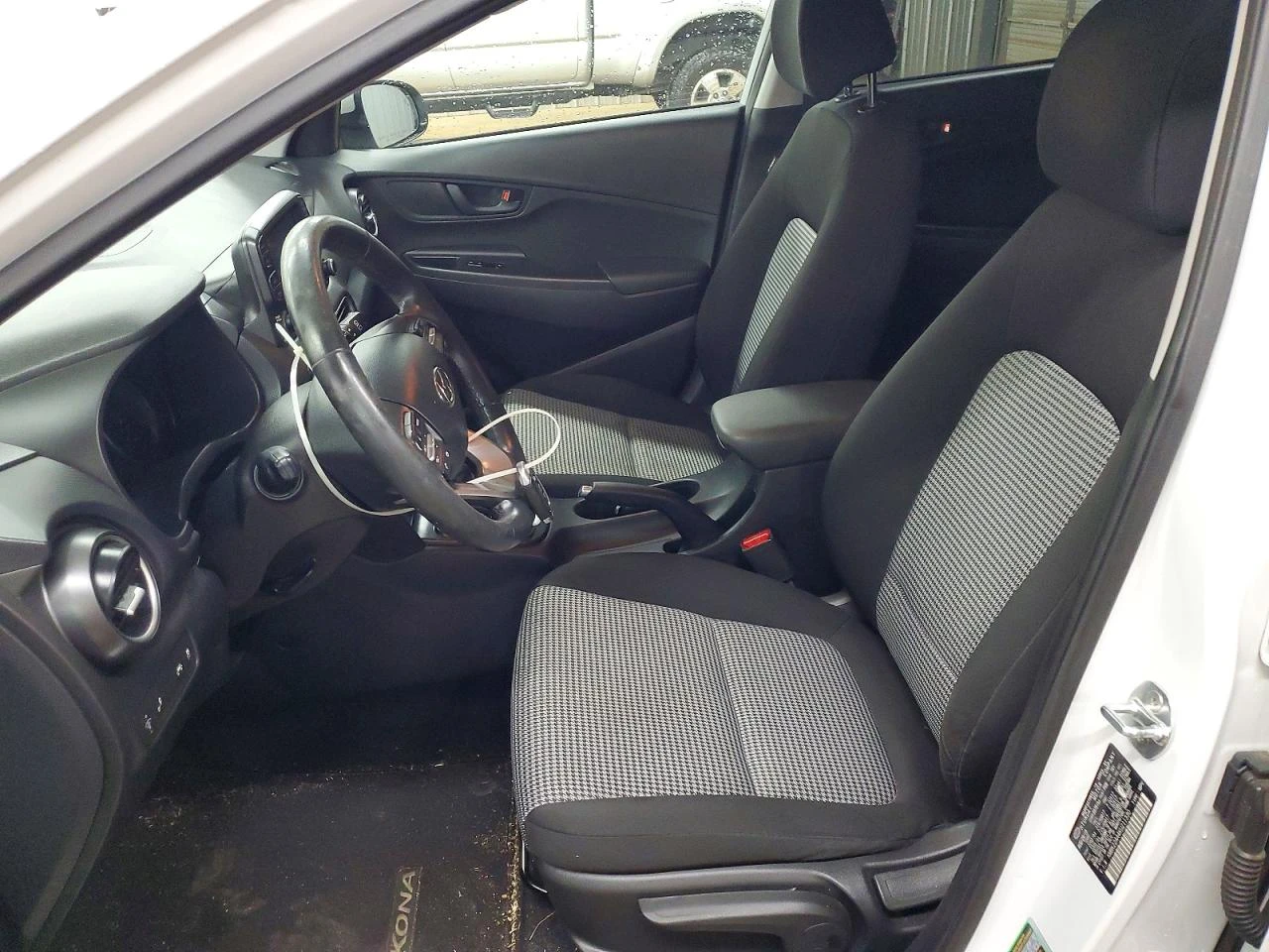 Hyundai Kona 2.0l Sel, снимка 7 - Автомобили и джипове - 54732704