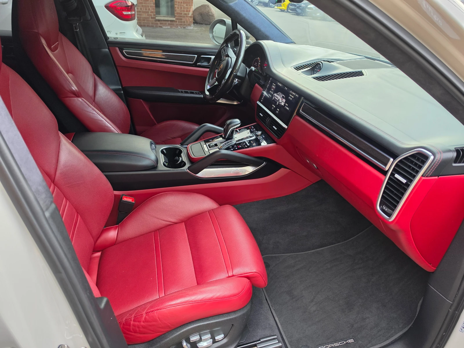 Porsche Cayenne, снимка 13 - Автомобили и джипове - 54791480