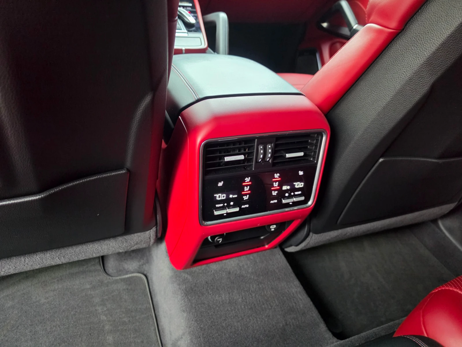 Porsche Cayenne, снимка 11 - Автомобили и джипове - 54791480