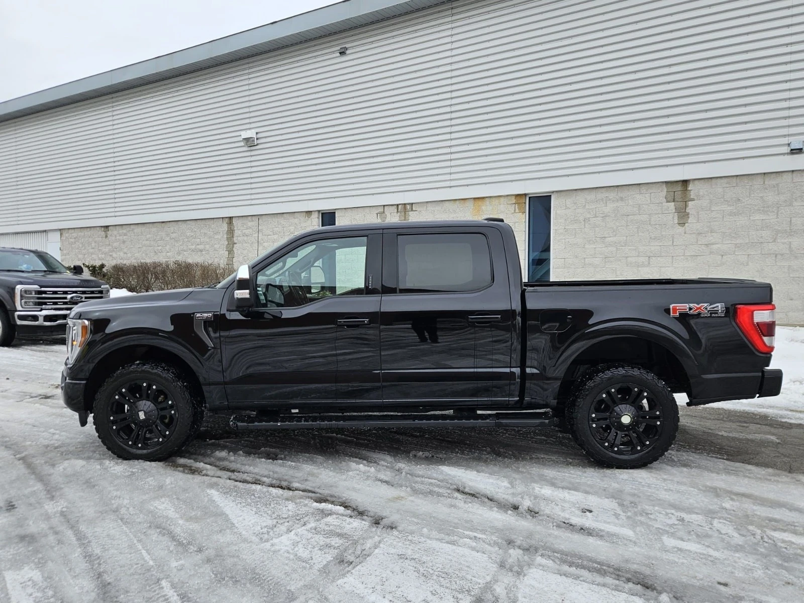 Ford F150 5.0 V8 Fx4 LARIAT, снимка 3 - Автомобили и джипове - 55138427