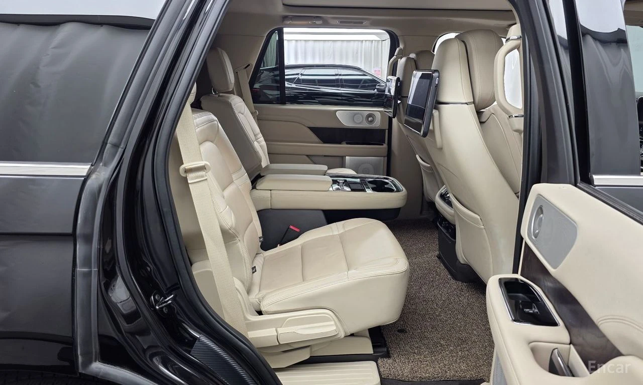 Lincoln Navigator 3.5L* HEAD UP* ОБДУХВАНЕ* 360* КРАЙНА ЦЕНА, снимка 17 - Автомобили и джипове - 55465054