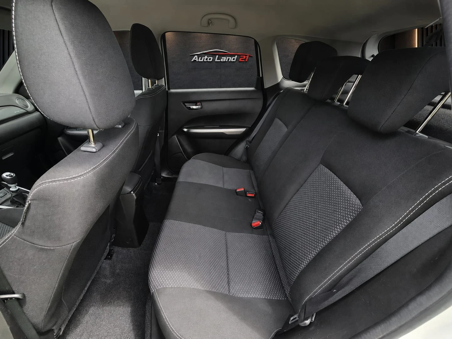 Suzuki Vitara 1.4i* HYBRID* 4x4 ALLGRIP* 15000км, снимка 10 - Автомобили и джипове - 55680809