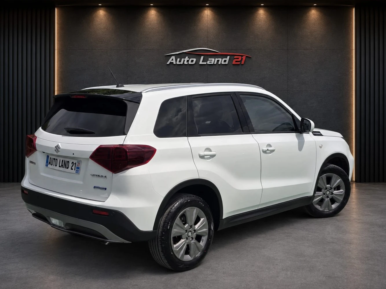 Suzuki Vitara 1.4i* HYBRID* 4x4 ALLGRIP* 15000км, снимка 6 - Автомобили и джипове - 55680809
