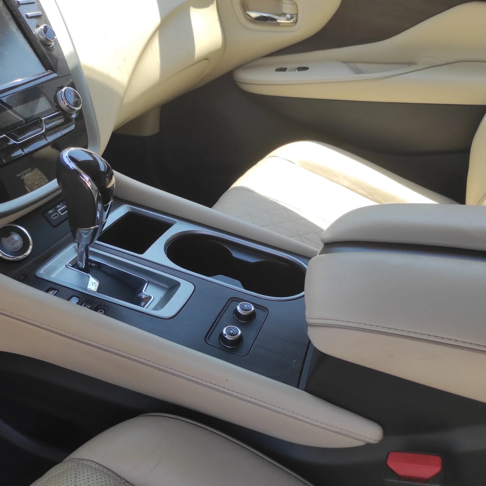 Nissan Murano 3.5, снимка 11 - Автомобили и джипове - 56140430
