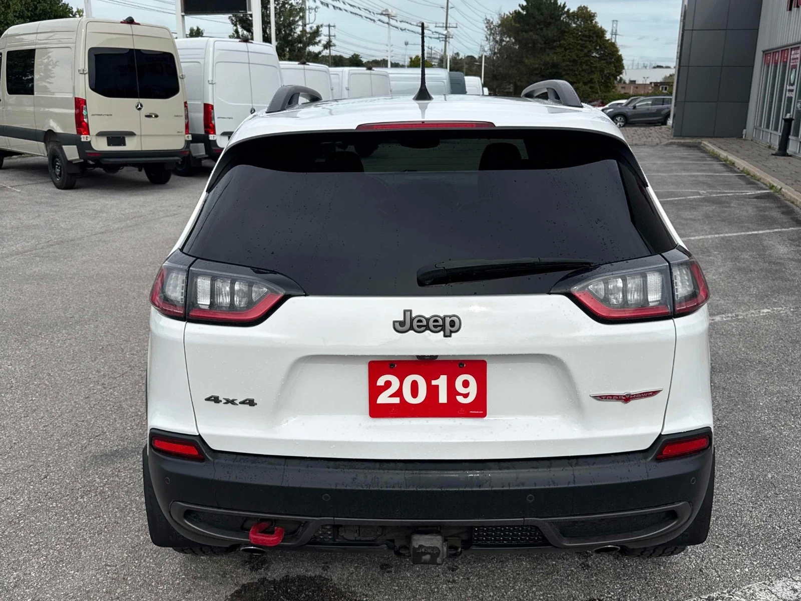 Jeep Cherokee Trailhawk Elite Цена до България & АвтоКредит, снимка 5 - Автомобили и джипове - 56196640