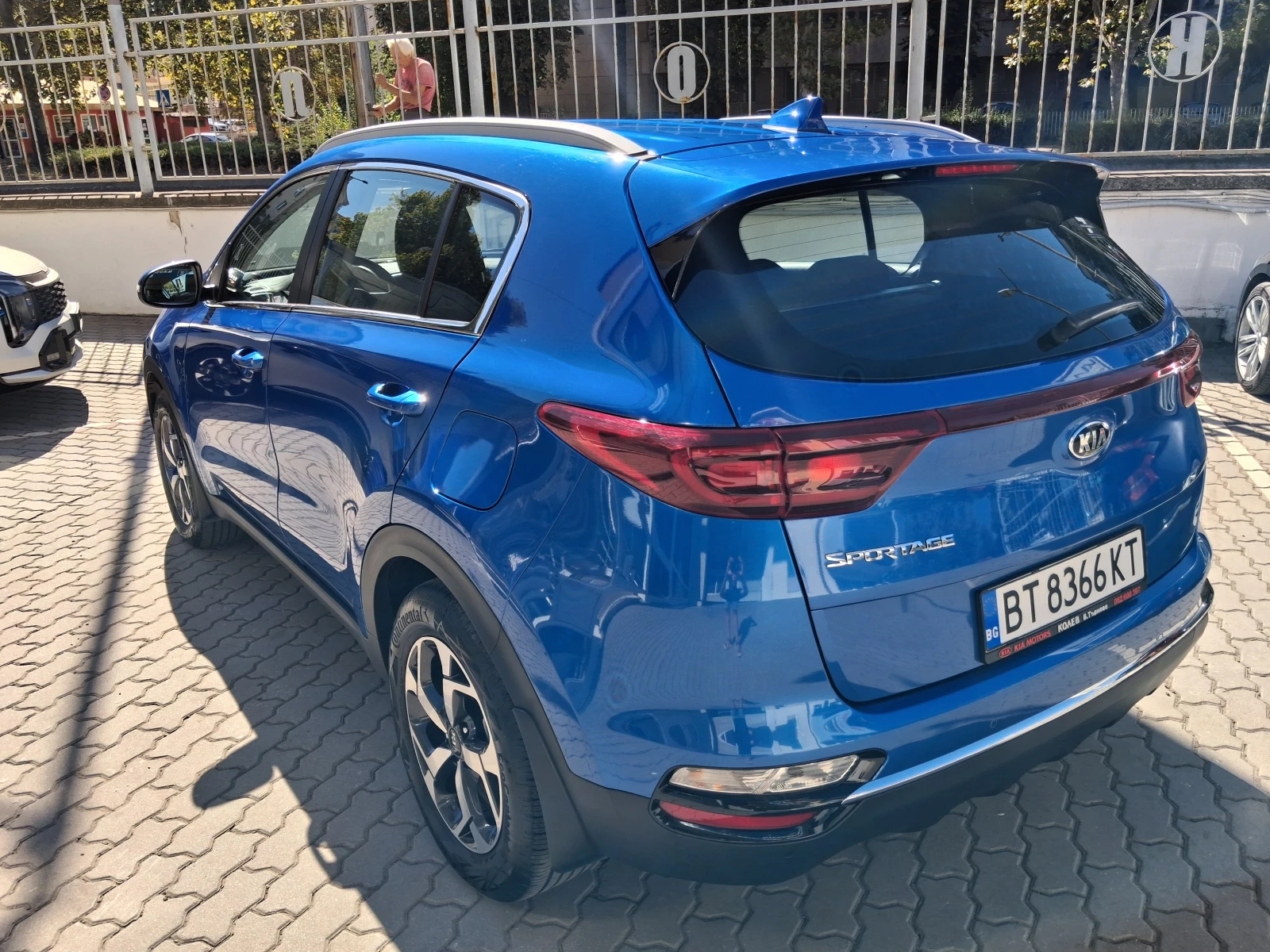 Kia Sportage 1.6CRDI 7AT, снимка 4 - Автомобили и джипове - 56662421