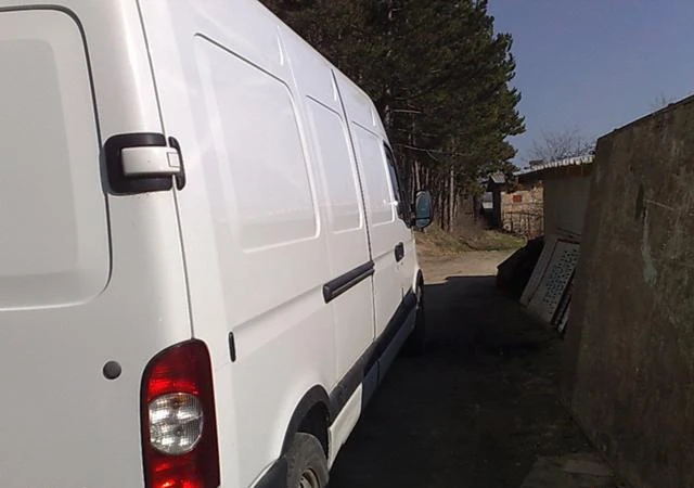 Renault Master 3br 2.5CDI 2008g, снимка 2 - Бусове и автобуси - 47183776