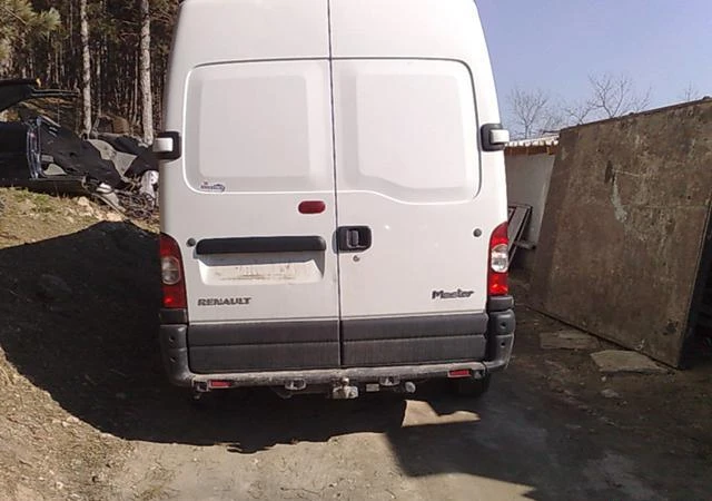 Renault Master 3br 2.5CDI 2008g, снимка 3 - Бусове и автобуси - 47183776