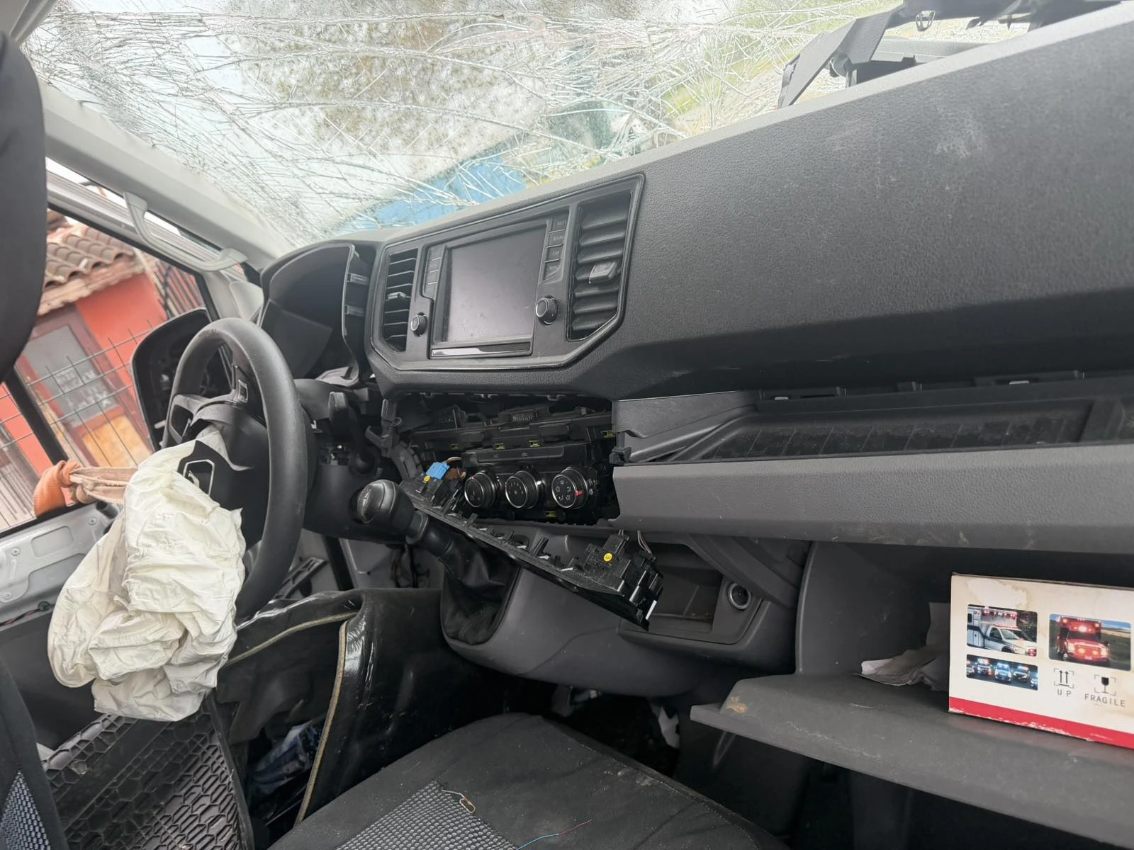 Man TGE 2.0 BI TDI ЗАДНО ДВОЙНА ГУМА, снимка 5 - Бусове и автобуси - 54211055