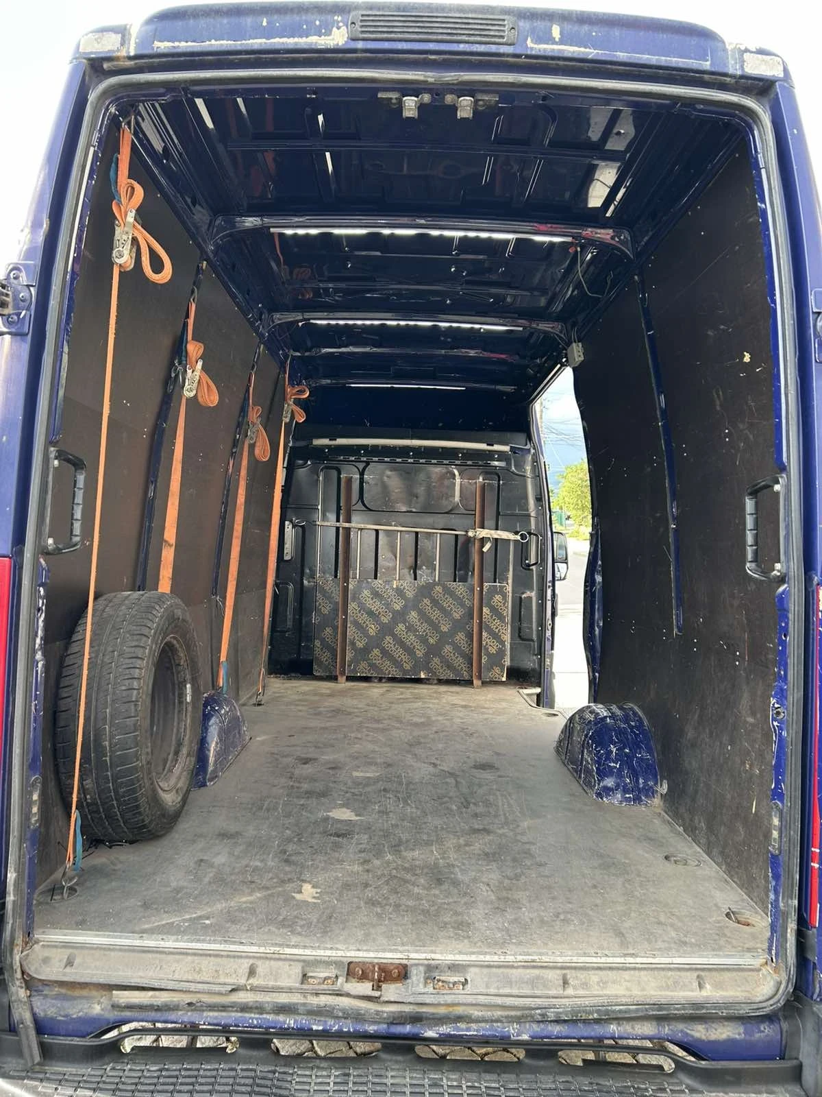 Iveco 35c17, снимка 14 - Бусове и автобуси - 54489329