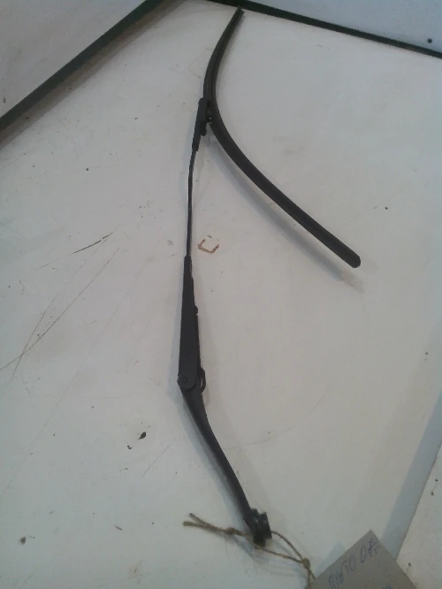 Предно ляво рамо чистачка за Фиат Пунто