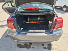 Toyota Avensis 1.8 бензин/газ, снимка 8