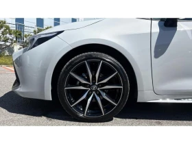 Toyota Corolla TS 1.8HSD GR SPORT, снимка 16