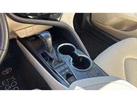 Toyota Camry 2.5 HSD ELEGANCE, снимка 11