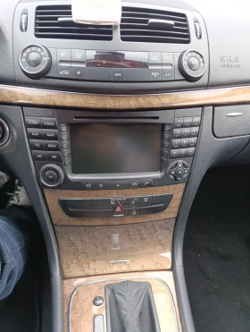 Mercedes-Benz E 320, снимка 2