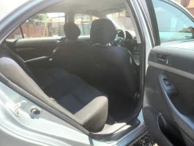 Toyota Avensis 2.2 D4D - 6799 лв. - 64080451 12