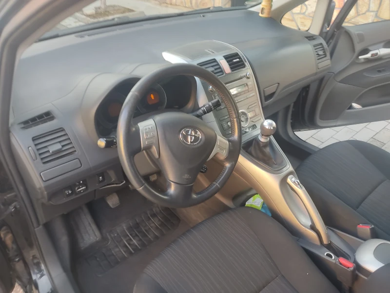 Toyota Auris 2d4d , снимка 8 - Автомобили и джипове - 48564486