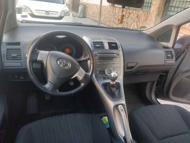 Toyota Auris 2d4d , снимка 7 - Автомобили и джипове - 48564486