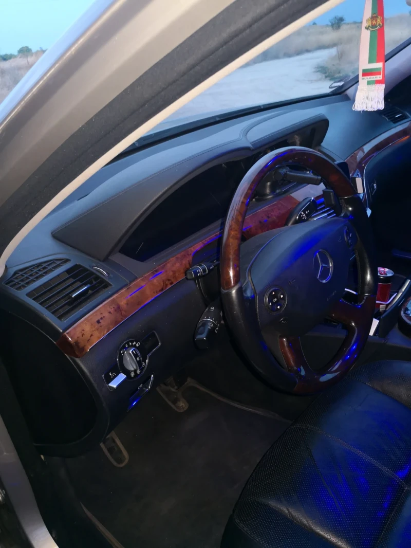 Mercedes-Benz S 500 Бензин- Газ , снимка 17 - Автомобили и джипове - 52318351