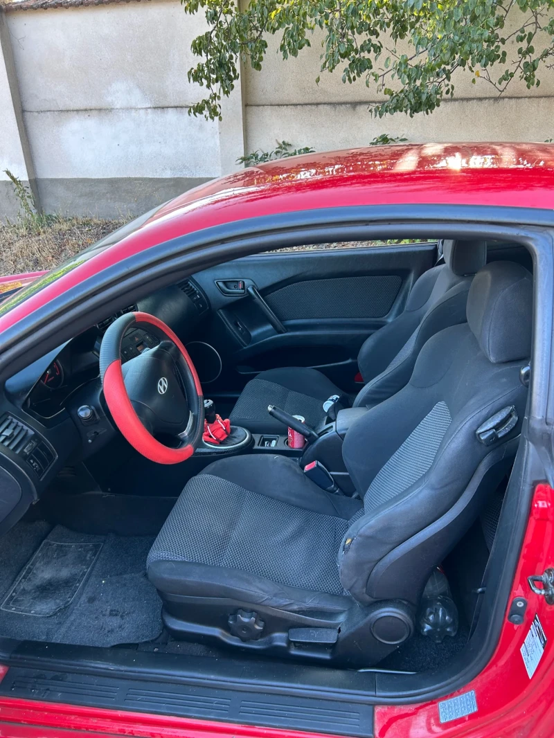 Hyundai Coupe, снимка 8 - Автомобили и джипове - 52426449