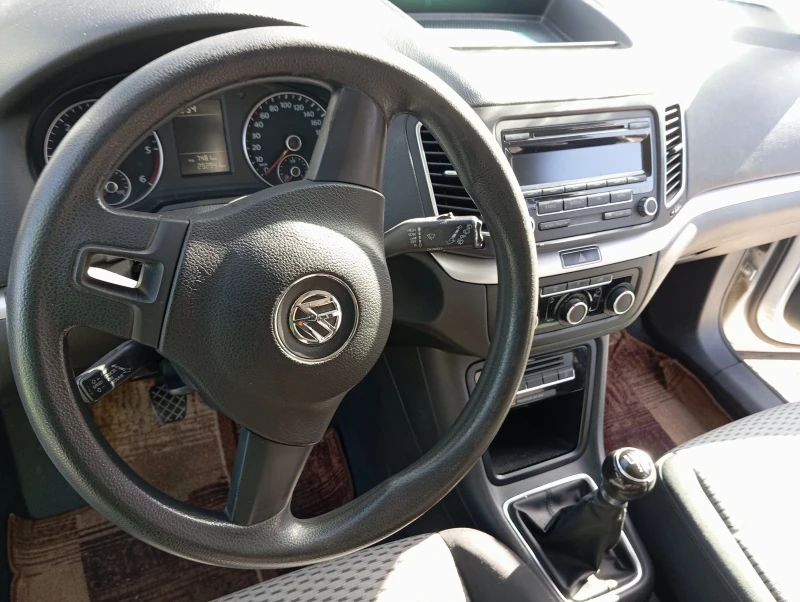 VW Sharan, снимка 9 - Автомобили и джипове - 52438543
