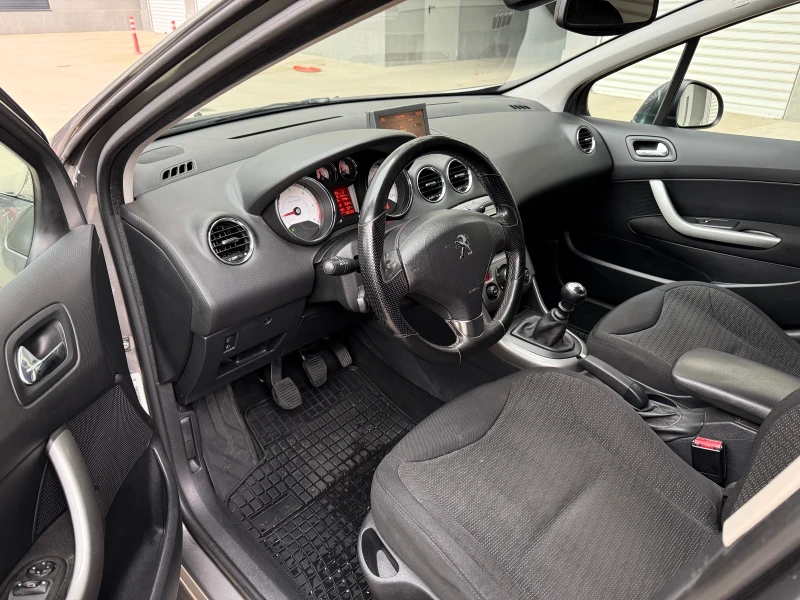 Peugeot 308 SW 1.6 HDI 109ph* * * 6ск* * * НАВИ* * * ПАНОРАМА*, снимка 9 - Автомобили и джипове - 53008751