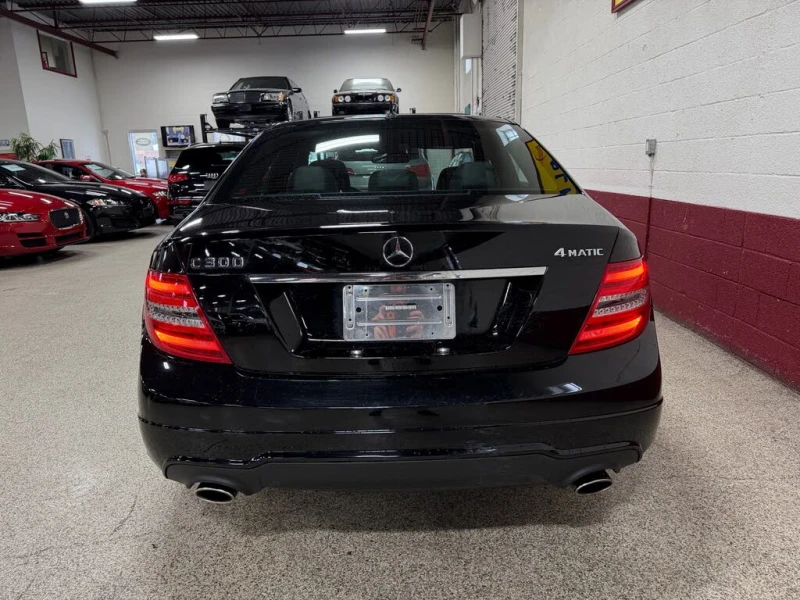 Mercedes-Benz C 300 4 MATIC * АвтоКредит(ЦЕНА ДО БГ), снимка 5 - Автомобили и джипове - 53586821