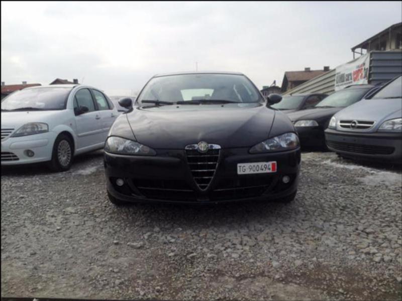Alfa Romeo 147 1.6 Швейцария, снимка 2 - Автомобили и джипове - 43393894