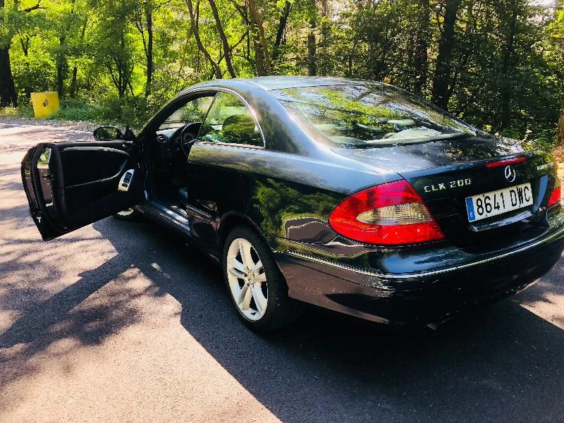 Mercedes-Benz CLK 200 kompresor facelift, снимка 10 - Автомобили и джипове - 21135851