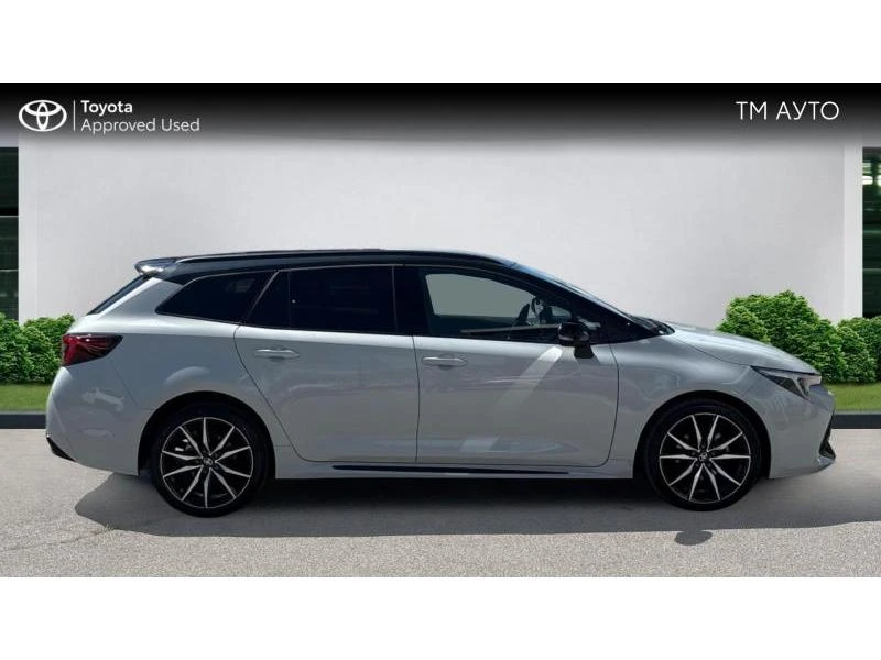 Toyota Corolla TS 1.8HSD GR SPORT, снимка 17 - Автомобили и джипове - 54448307