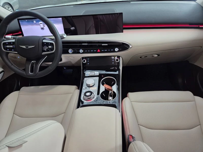 Genesis GV70 КРАЙНА ЦЕНА: 37507 EUR !!!РЕАЛНА КРАЙНА ЦЕНА!!!, снимка 7 - Автомобили и джипове - 55968026