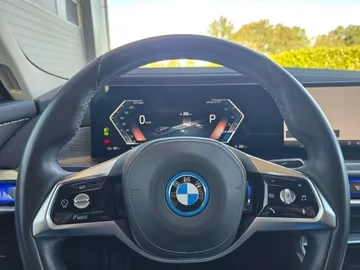 BMW i7 eDRIVE50/PANO/360/HUD/ICONIC GLOW/ | Mobile.bg � ����������� 16