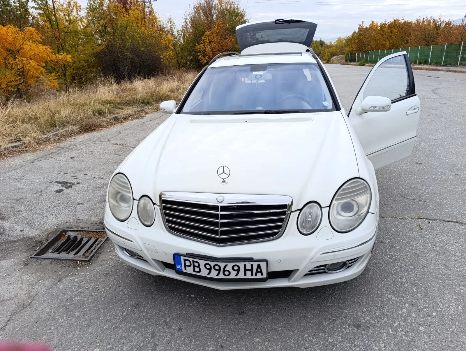 Mercedes-Benz E 320, снимка 1