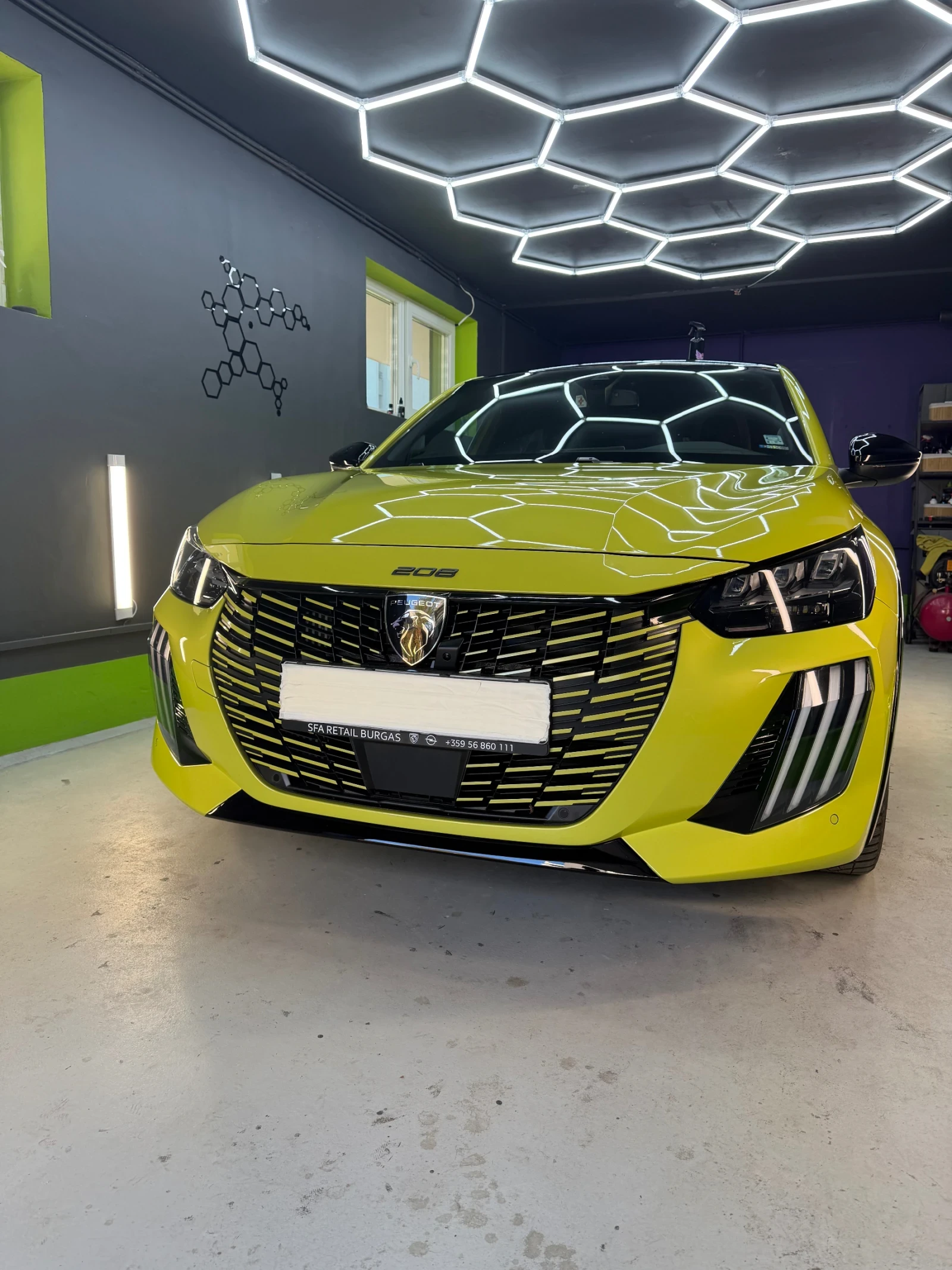 Peugeot 208 GT Hybrid с Керамика в ГАРАНЦИЯ, снимка 1