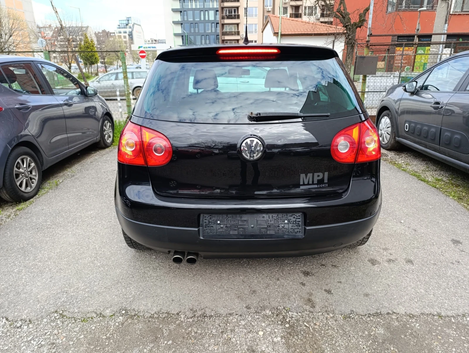 VW Golf 1.4 GT 170 к.с - изображение 5