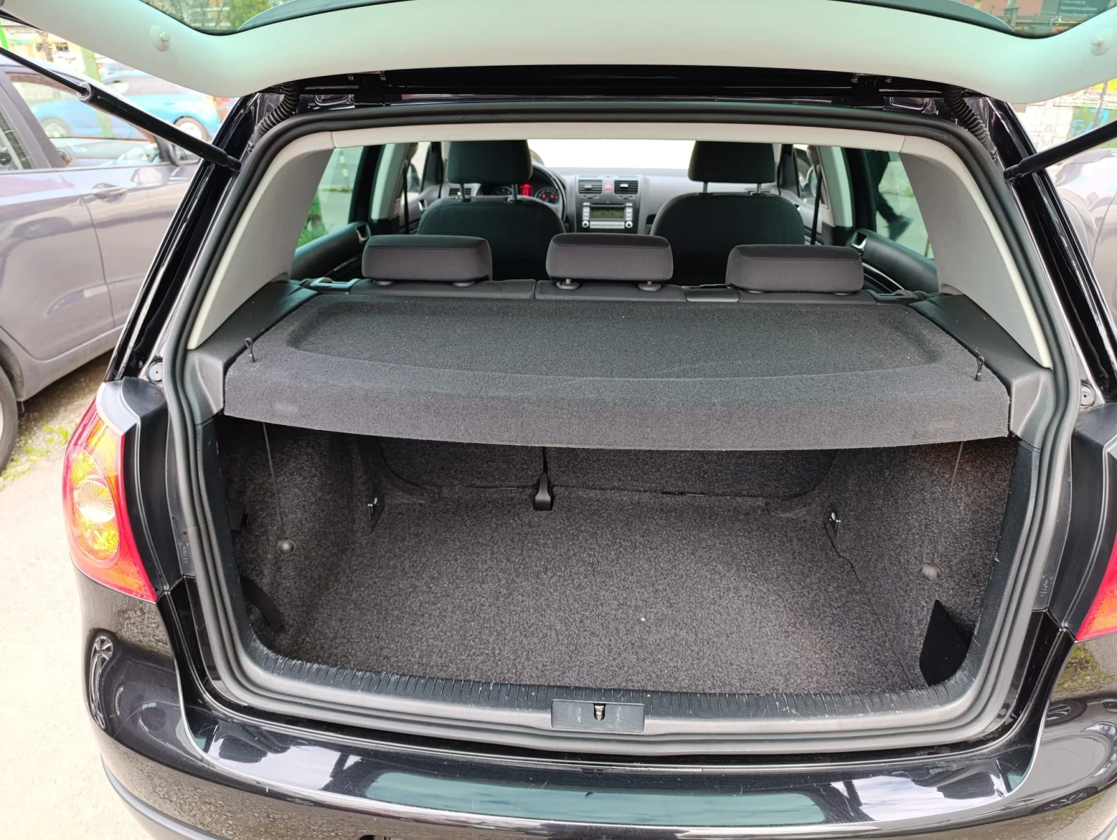 VW Golf 1.4 GT 170 к.с - изображение 7