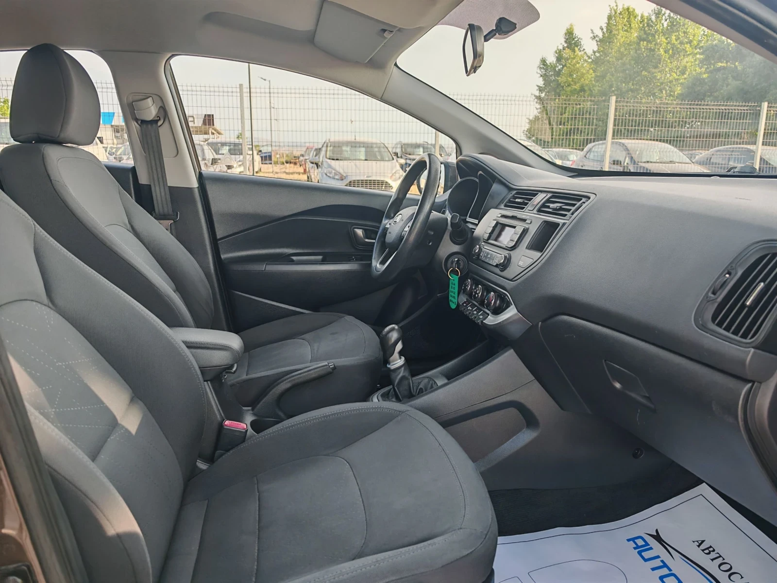 Kia Rio 1.1 75 К.С. ДИЗЕЛ! КАТО НОВА!  - изображение 10