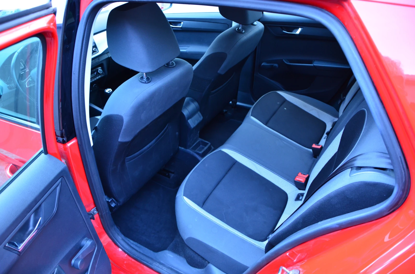 Skoda Fabia | Mobile.bg   12