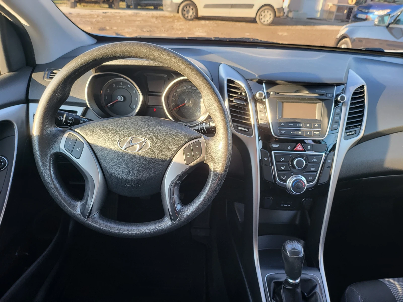 Hyundai I30 118�.�� 1.4i Comfort 100k.s - ���� ���� !!! | Mobile.bg � ����������� 11