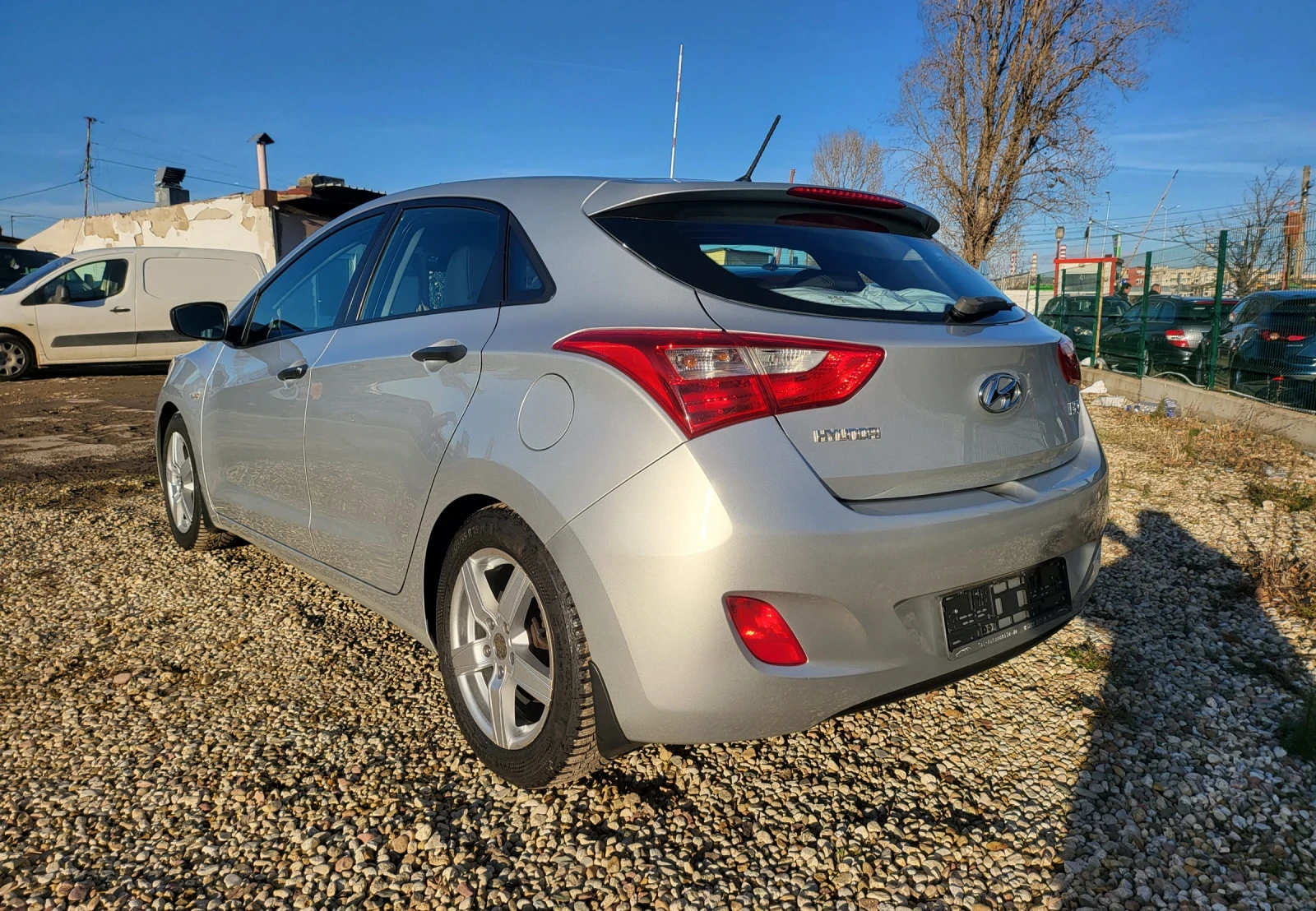 Hyundai I30 124х.км 1.4i Comfort 99k.s - КАТО НОВА !!! - изображение 6