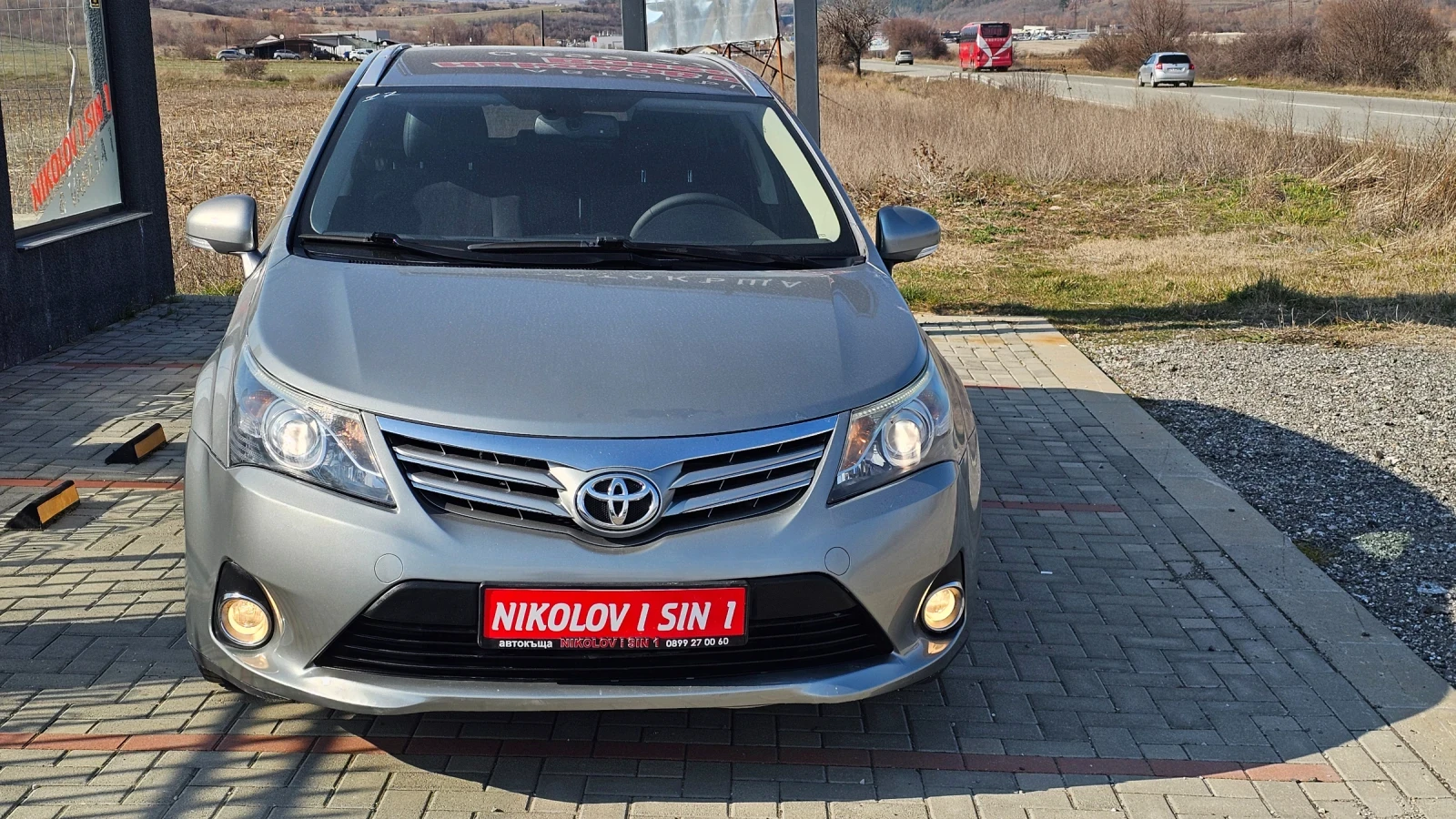 Toyota Avensis NAVI---KAMERA---TOPP