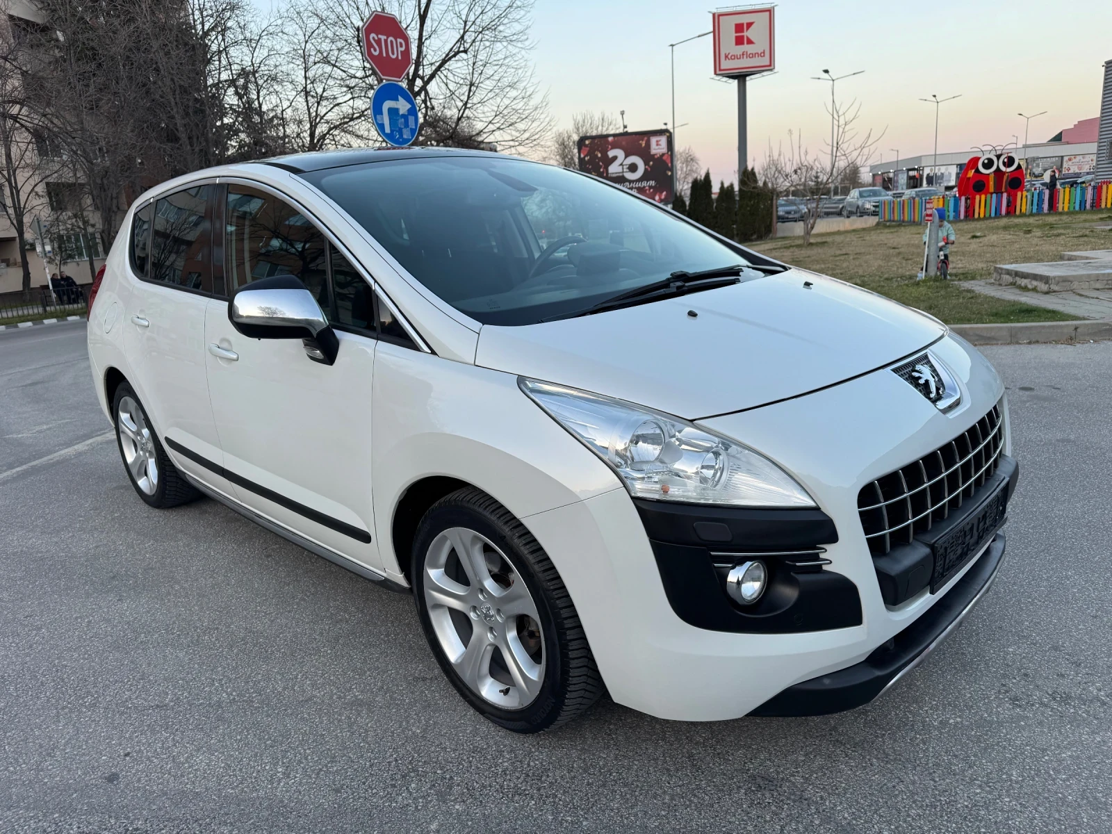 Peugeot 3008 2.0HDI ALLURE, снимка 3 - Автомобили и джипове - 53840570