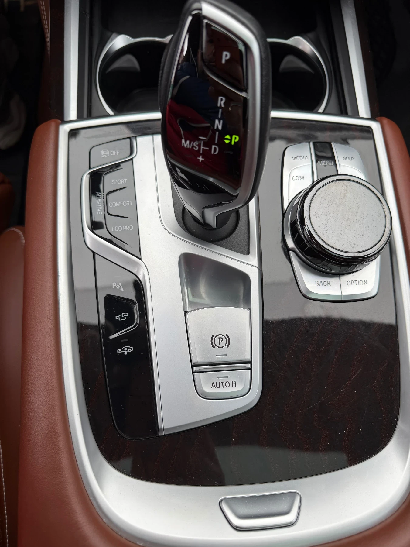 BMW 750 xDrive INDIVIDUAL / FULL / B&W / HUD / �� | Mobile.bg � ����������� 11