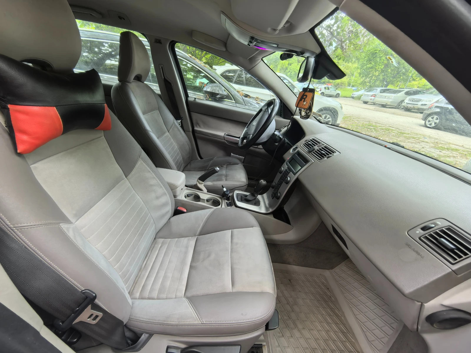 Volvo V50 Momentum, снимка 11 - Автомобили и джипове - 55014101