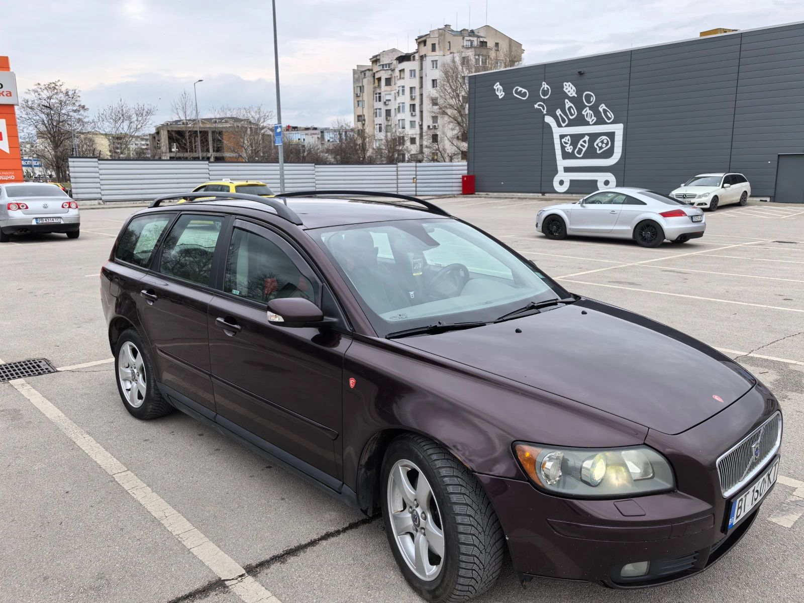 Volvo V50 Momentum, снимка 2 - Автомобили и джипове - 54059977