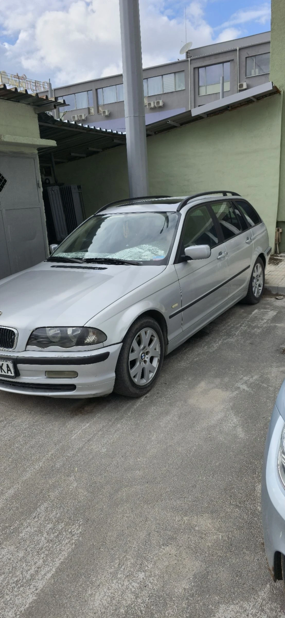 BMW 320, снимка 2 - Автомобили и джипове - 54082285
